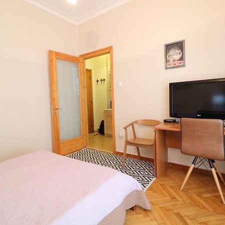 Restful Apartment - Syntagma Square Афины Экстерьер фото